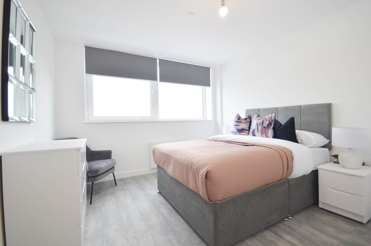 Equipoint show flat bedroom